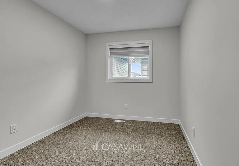 1071 Berg Pl — Photo 14