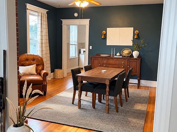 4th image of 72 Riverside Dr #1