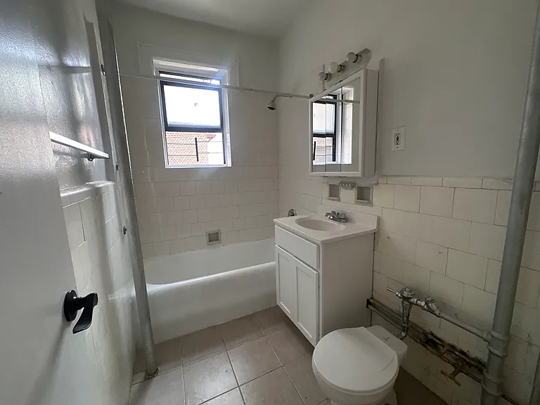 87-07 Elmhurst Ave #2C — Photo 7