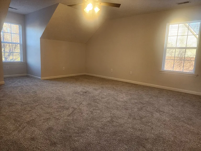 1720 Portview Ct — Photo 6