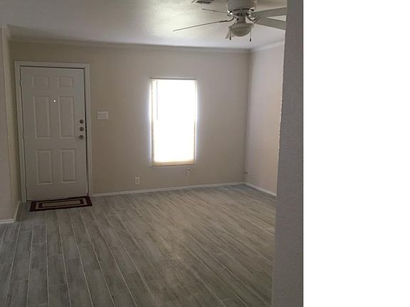 3rd image of 11818 Greensbrook Forest Dr