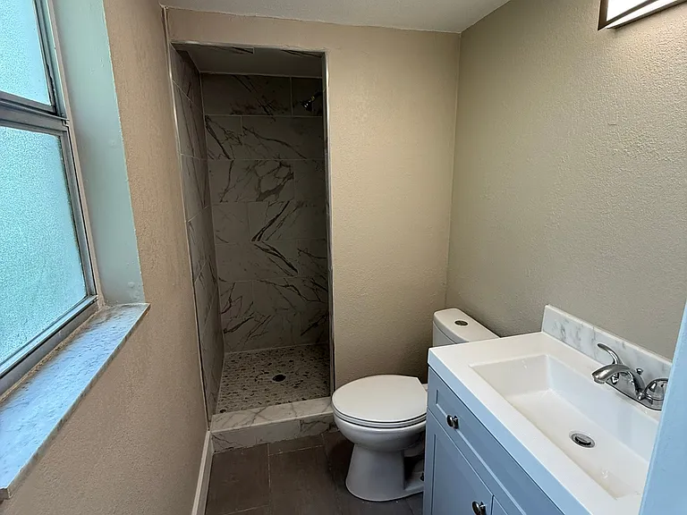 3315 Barnsdale Dr #B-6 — Photo 15