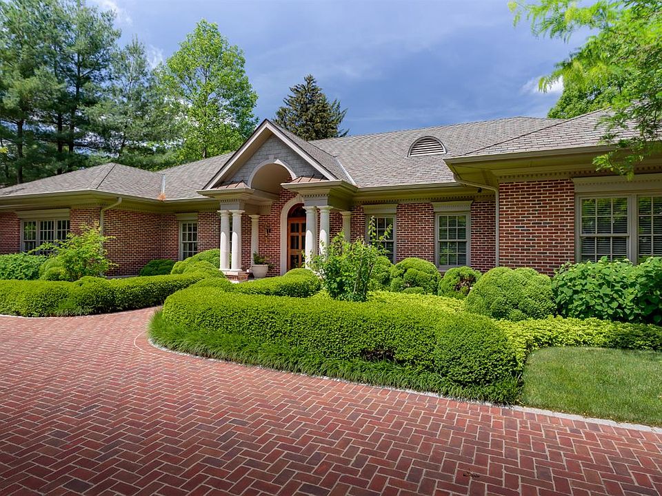 1st image of 1548 Lakewood Dr