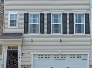 126 Graystone Dr, Trevose, PA 19053