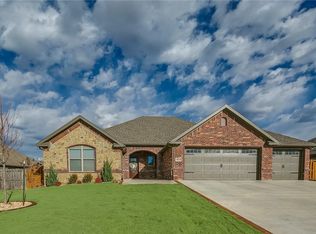 3500 SW Windy Oak Ave, Bentonville, AR 72712