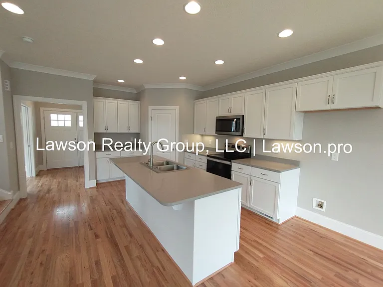 3602 Colonial Green Cir SW — Photo 9