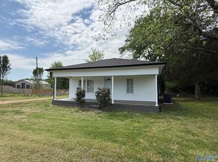 23391 Mooresville Rd, Athens, AL 35613