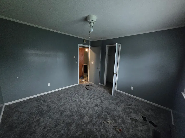 250 Pickler Rd — Photo 2