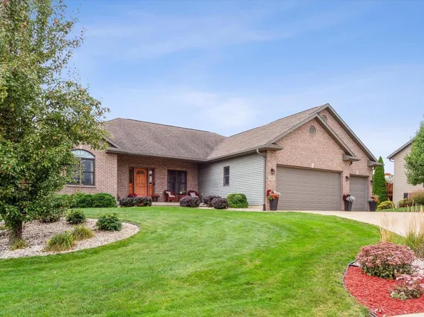 622 Woodhaven Court, Cambridge, WI 53523