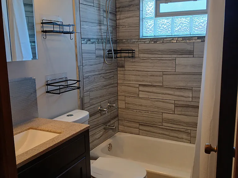40 Mallory Rd #3 — Photo 5