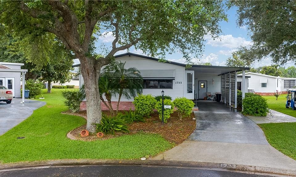 1st image of 1733 Palm Aire Dr