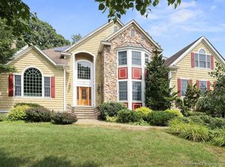2 Spruce Run, Beverly, MA 01915