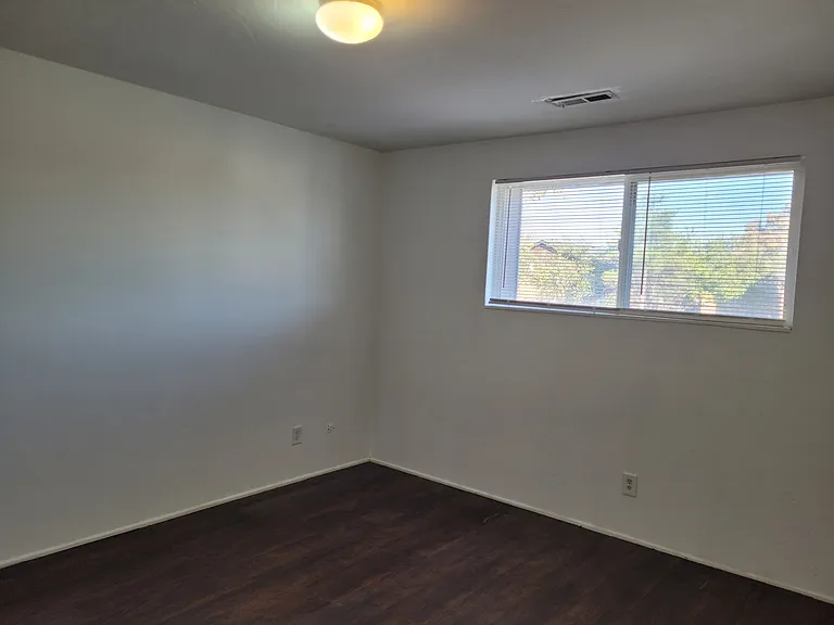 2519 S Parkcrest Dr #4 — Photo 9