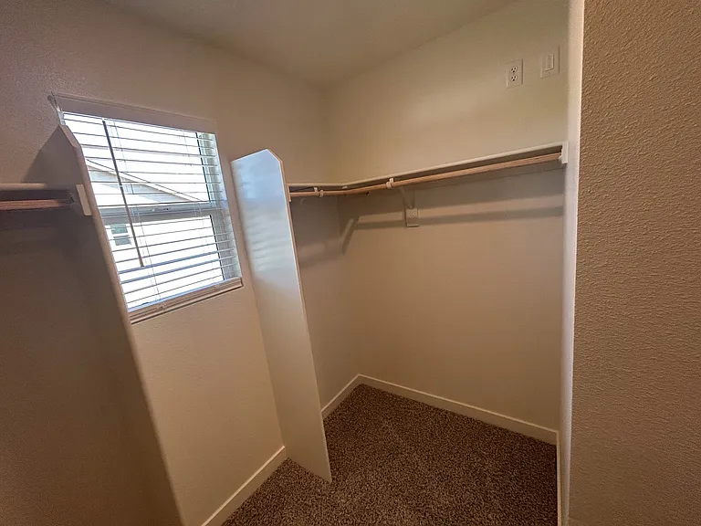 805 Congaree Ln — Photo 27