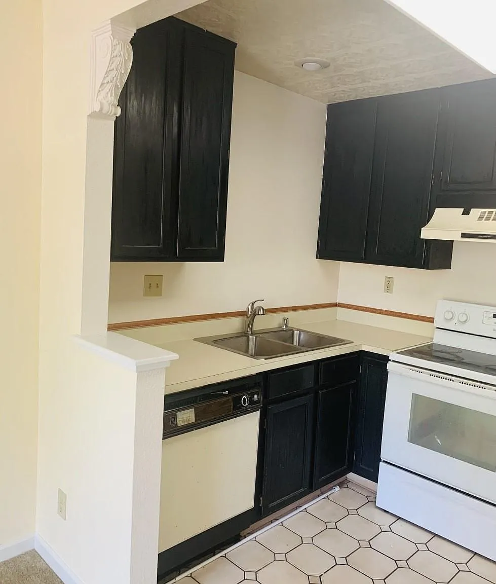 1 bed, 688 sqft, $2,095 — Photo 2