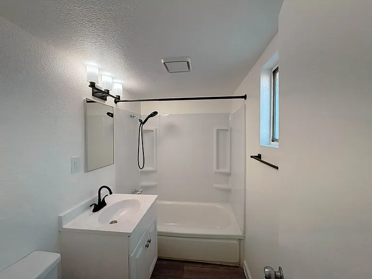 Ogden Villas — Photo 34