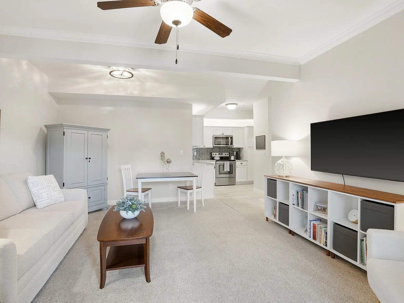 1 bed, 1.0 bath, 818 sqft, $1,500 — Photo 4
