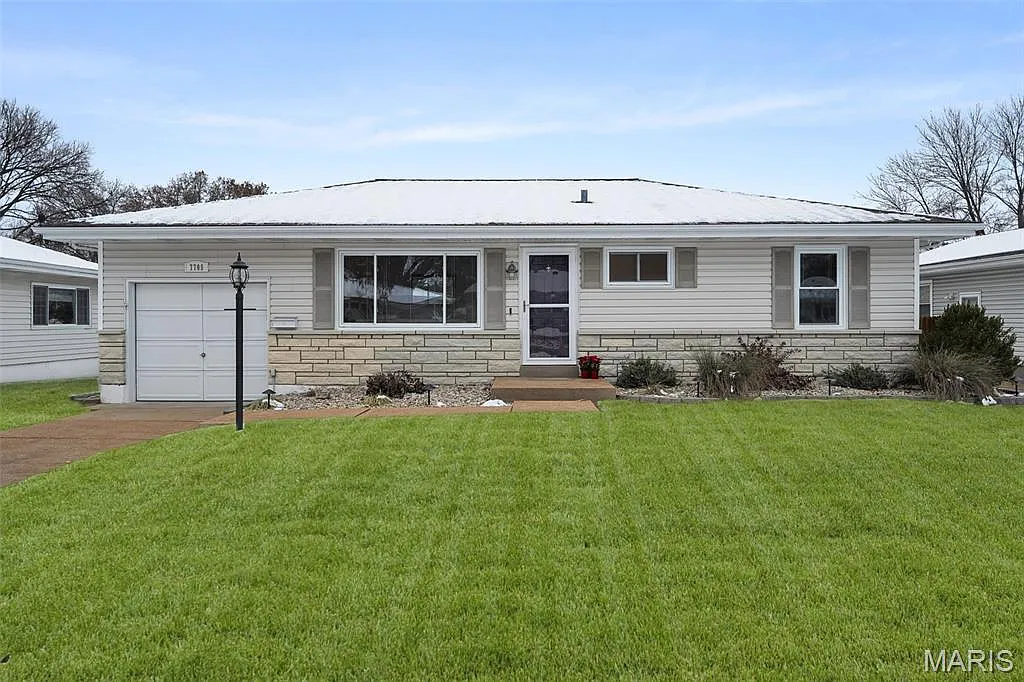 7705 Cheshire Ln photo 1
