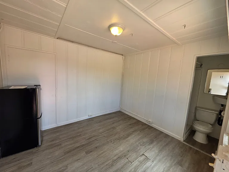 1660 N Coast Hwy 101, Cabins — Photo 2