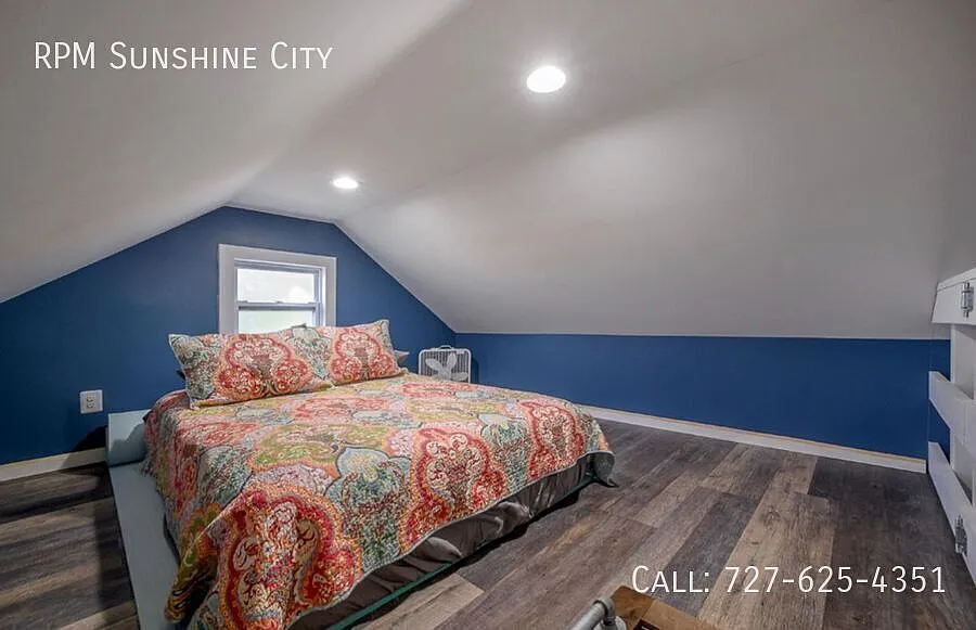 Furnished Loft Studio in Old Seminole Heights! — Photo 4