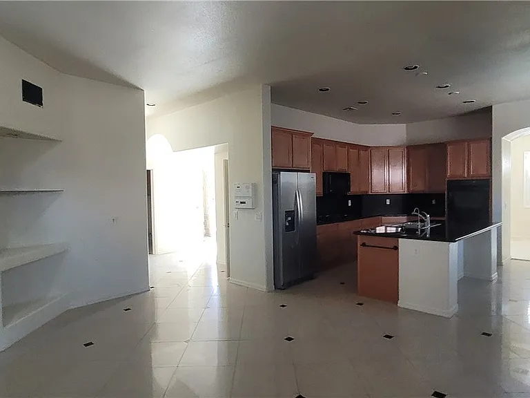 7728 Villa De La Paz Ave — Photo 43
