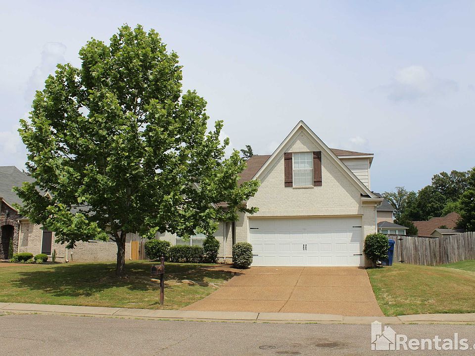 1st image of 1522 Lost Brook Dr