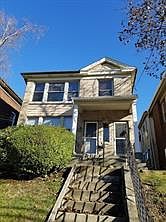 Beautiful 1st floor duplex in an exceptional locatiom * 2 blocks to Frick Blue Slide Park * 2 blocks to Murray Avemue