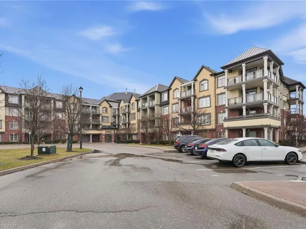 3060 Rotary Way #226, Burlington, ON L7M 0G9