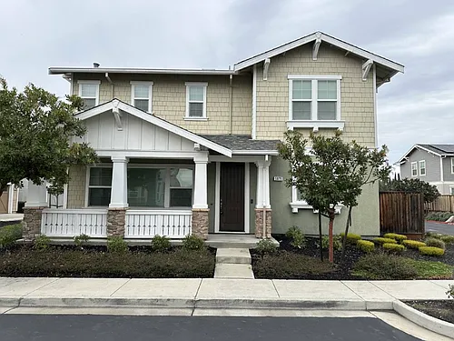 5876 Flora Cmn Photo 1