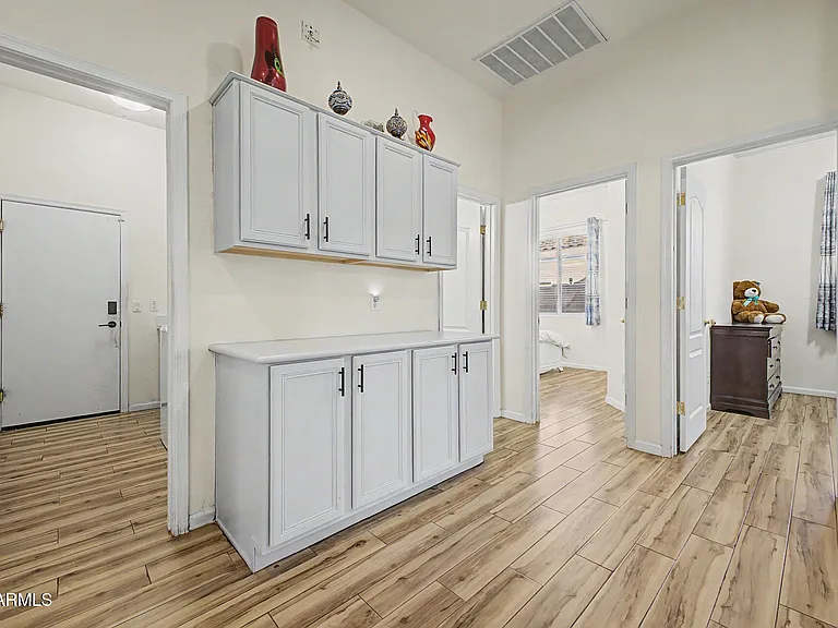 8663 W Yukon Dr — Photo 13