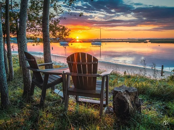 81-81 Sylvias Ln #A, Westport, MA 02790