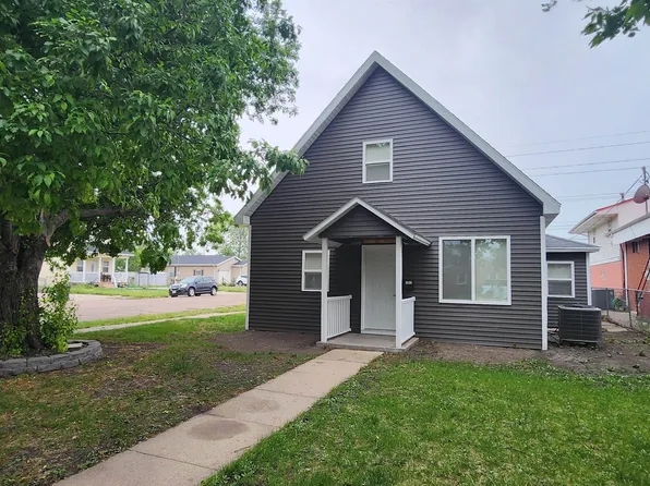 1023 W 6TH, North Platte, NE 69101