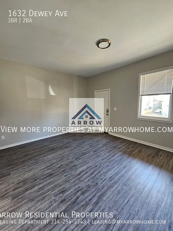 1632 Dewey Ave | 3 Beds, 2 Bath — Photo 3