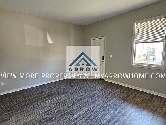 3rd image of 1632 Dewey Ave