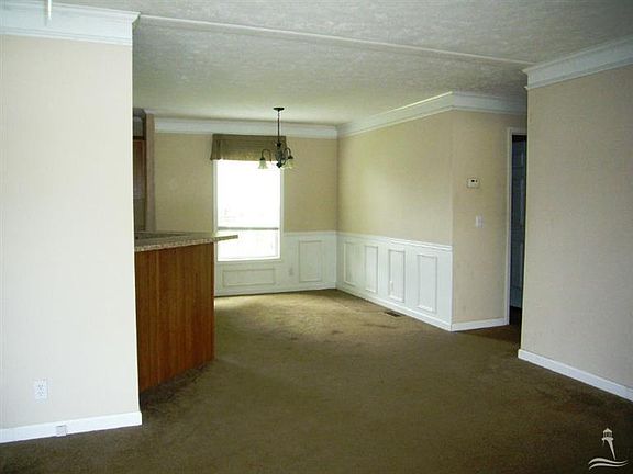 3rd image of 1106 Bow Court SW