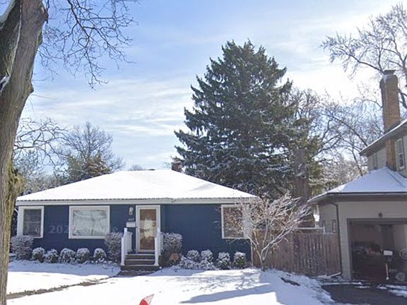 2nd image of 607 S Princeton Ave