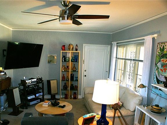 5th image of 2200 Far Hills Ave APT 8