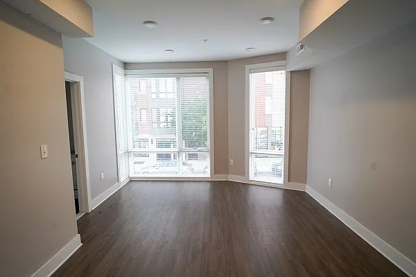 1547-ridge-ave-1-3