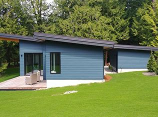 11661 Olympic Terrace Ave NE, Bainbridge Island, WA 98110