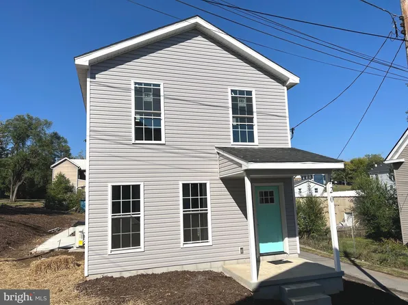 135 Dim St, Martinsburg, WV 25404