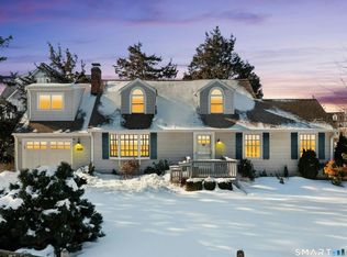 6 Richmond Rd, Norwalk, CT 06853