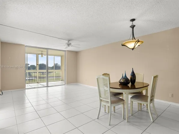 7640 NW 18th St APT 305, Margate, FL 33063