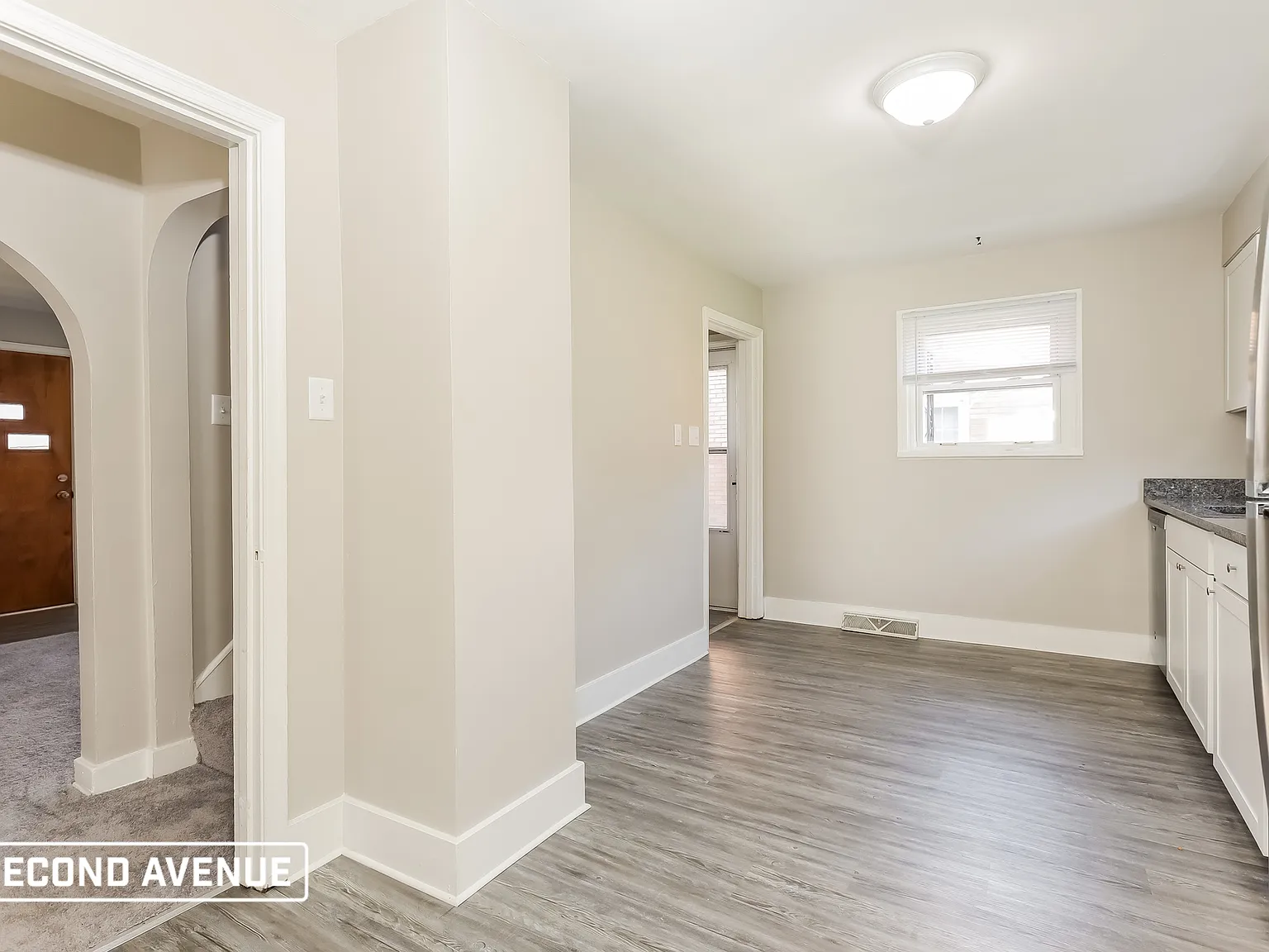3 bed, 1.0 bath, 1879 sqft, $1,450 — Photo 3