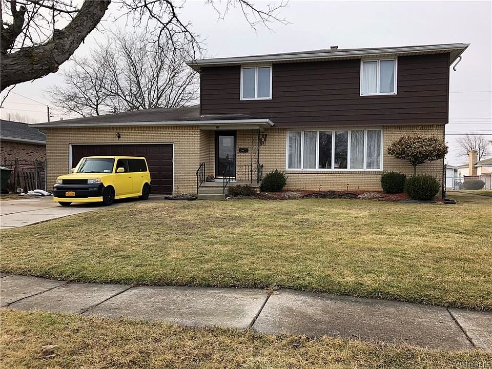 1st image of 303 Claudette Ct