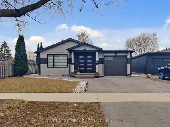 26 Farley Cres, Toronto, ON M9R 2A6