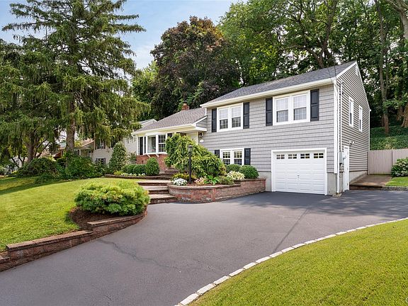 2nd image of 13 Longford Street
