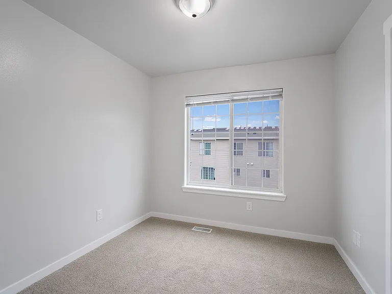 7035 Gold Kings Ave — Photo 7