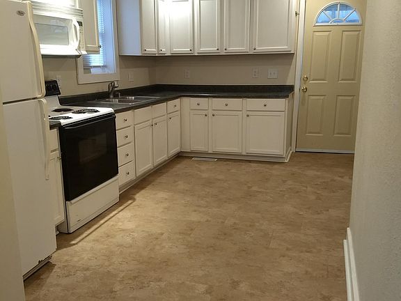 4th image of 2009 Avenue D