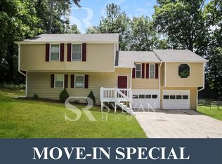 760 Farm Creek Rd NE, Woodstock, GA 30188