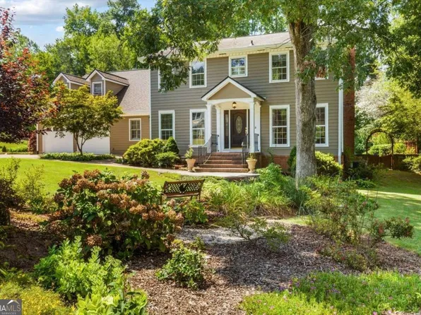 2932 Cheshire Dr, Marietta, GA 30062